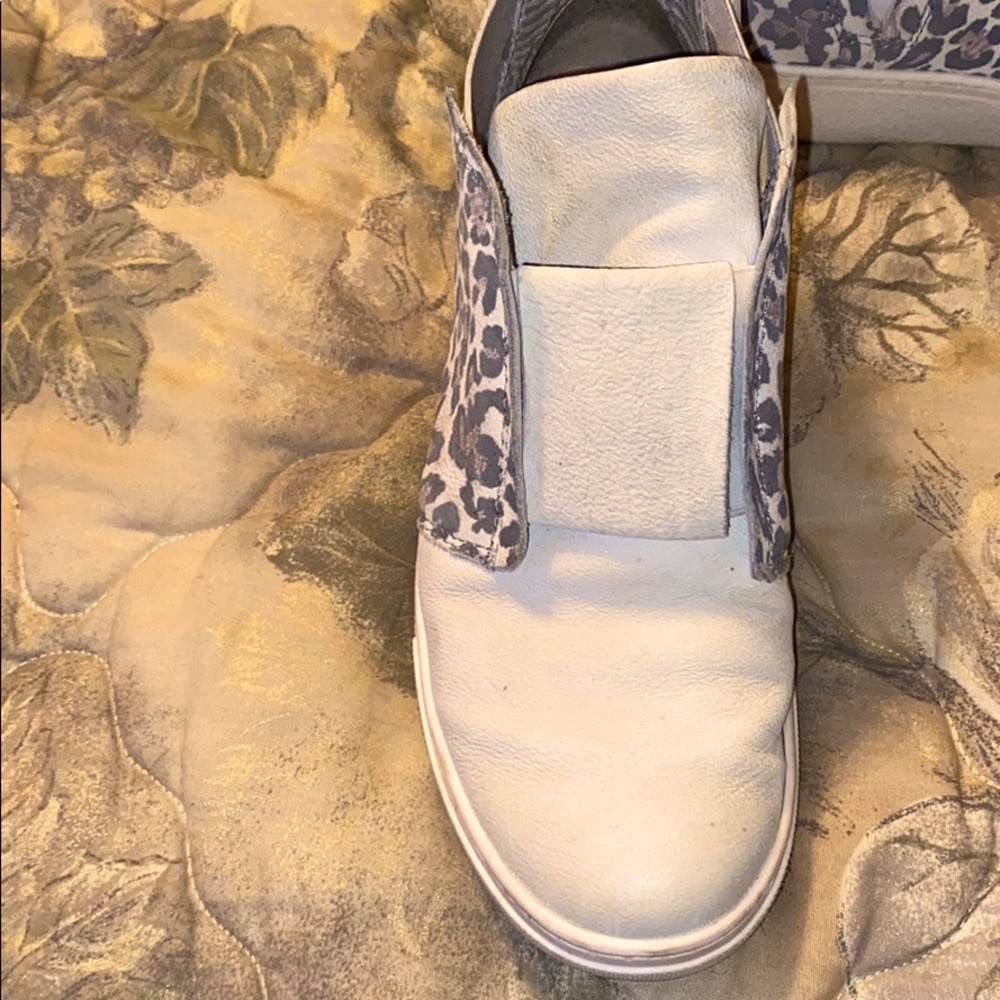 MIZ MOOZE leopard and off white leather boots